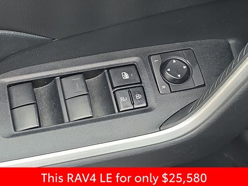 Used 2021 Toyota RAV4 LE image 34