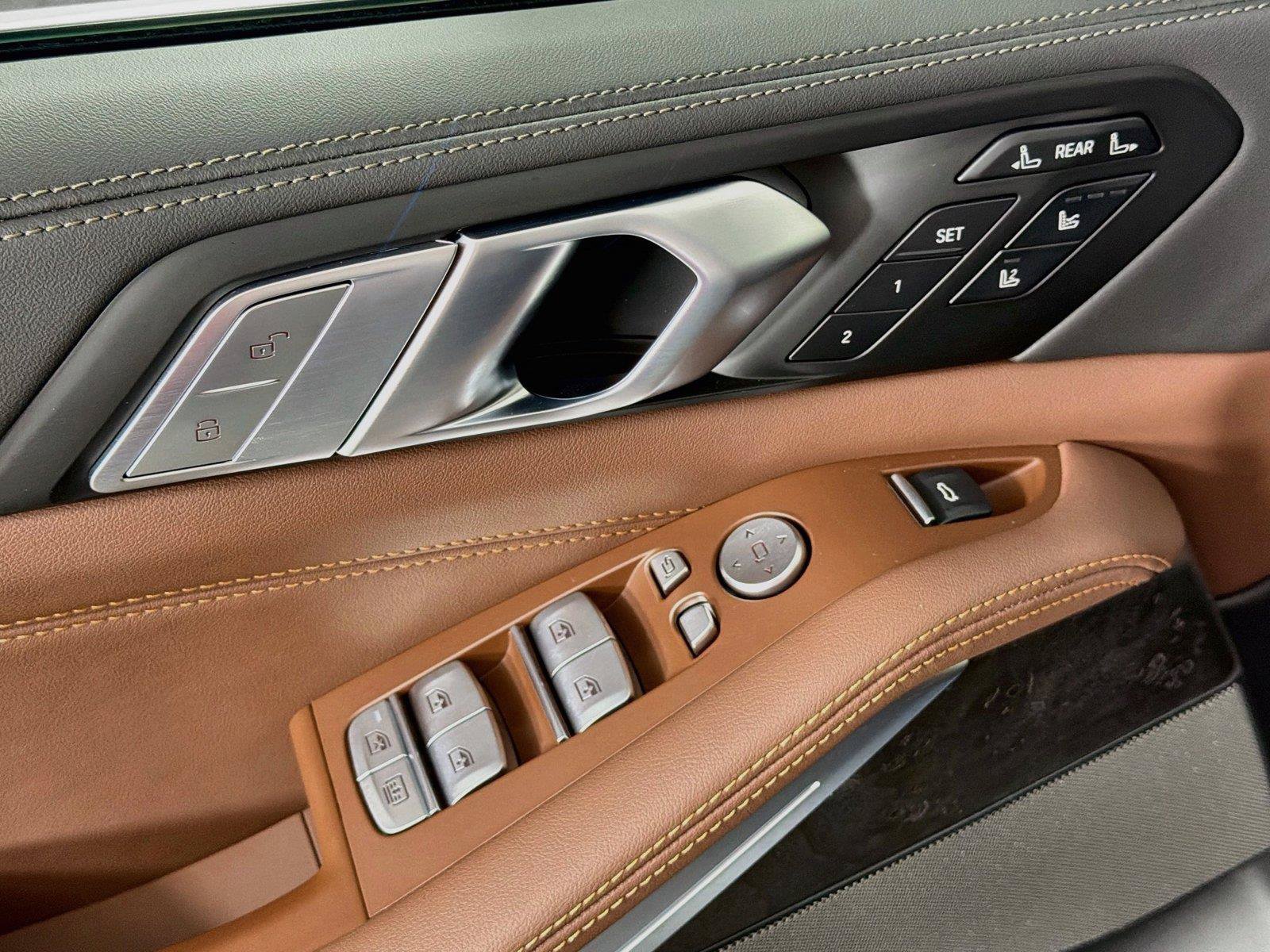 New 2027 BMW X7 xDrive40i w/ Executive Package AWD/4WD image 16