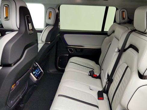 Used 2024 Rivian R1S Adventure AWD/4WD image 22