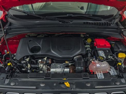 Used 2019 Jeep Renegade Trailhawk w/ UConnect 8.4 Nav Group image 42