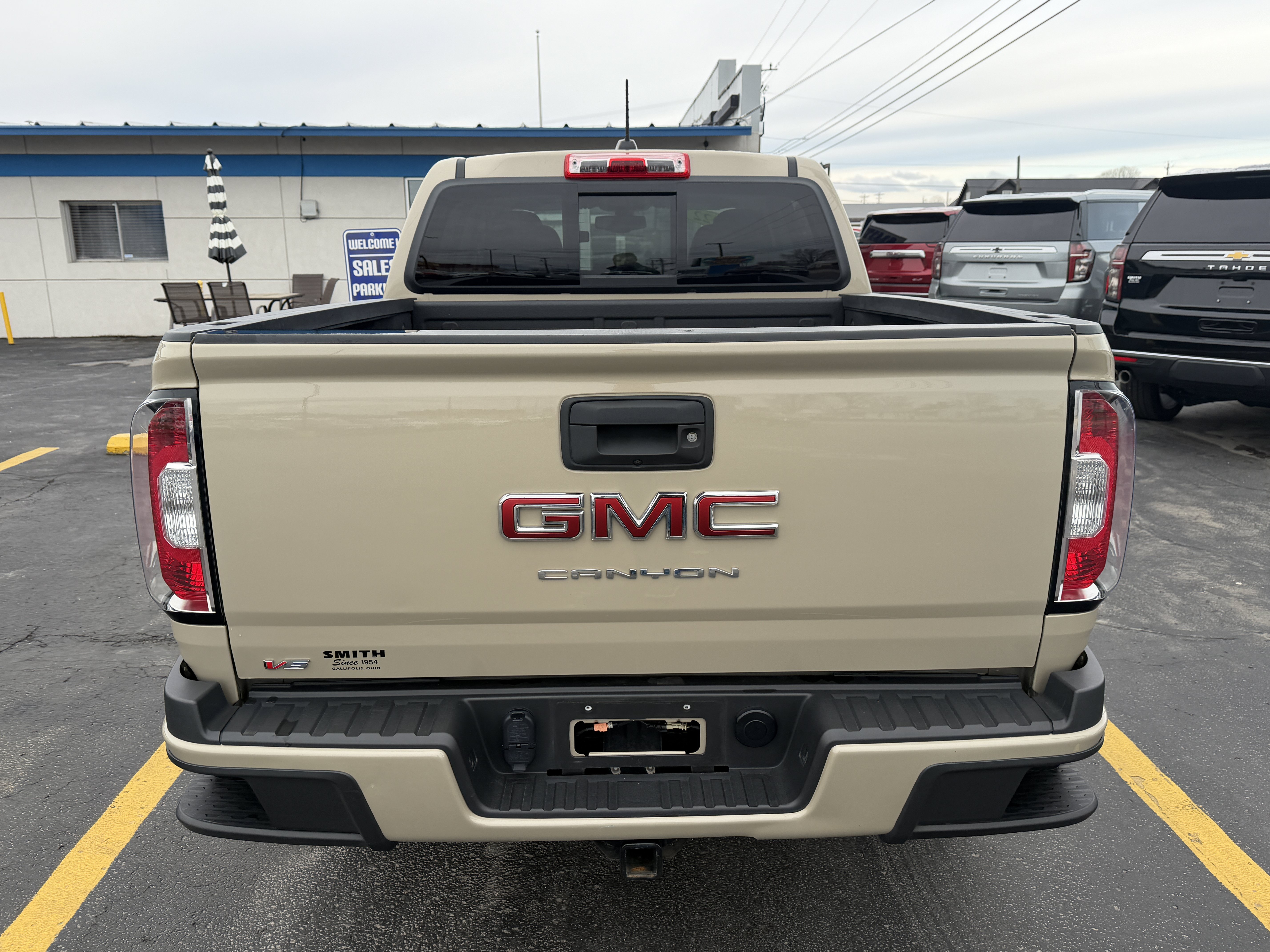 Used 2022 GMC Canyon Elevation w/ Elevation Premium Package AWD/4WD image 8