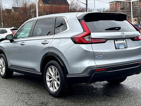 Used 2023 Honda CR-V EX image 12