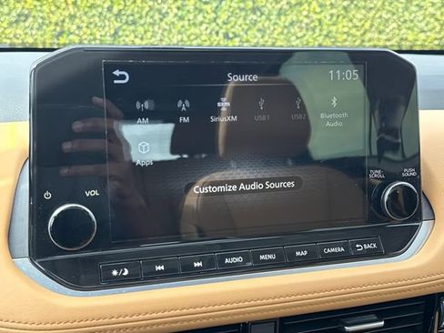 Used 2023 Nissan Rogue Platinum w/ Platinum Premium Package image 26