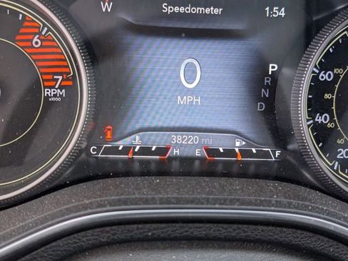 Used 2019 Jeep Cherokee Trailhawk w/ Comfort/Convenience Group AWD/4WD image 10