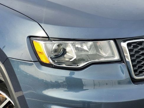 Used 2019 Jeep Grand Cherokee Limited image 10