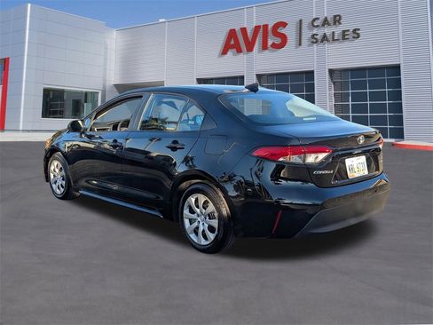 Used 2025 Toyota Corolla LE image 10
