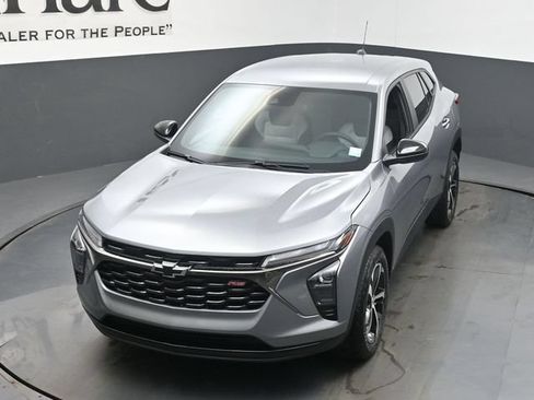 New 2026 Chevrolet Trax RS FWD image 24