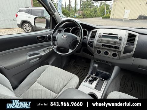 Used 2011 Toyota Tacoma 4x4 Double Cab w/ SR5 Pkg #2 image 22