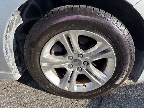 Used 2020 Dodge Charger SXT w/ Leather Interior Group image 15