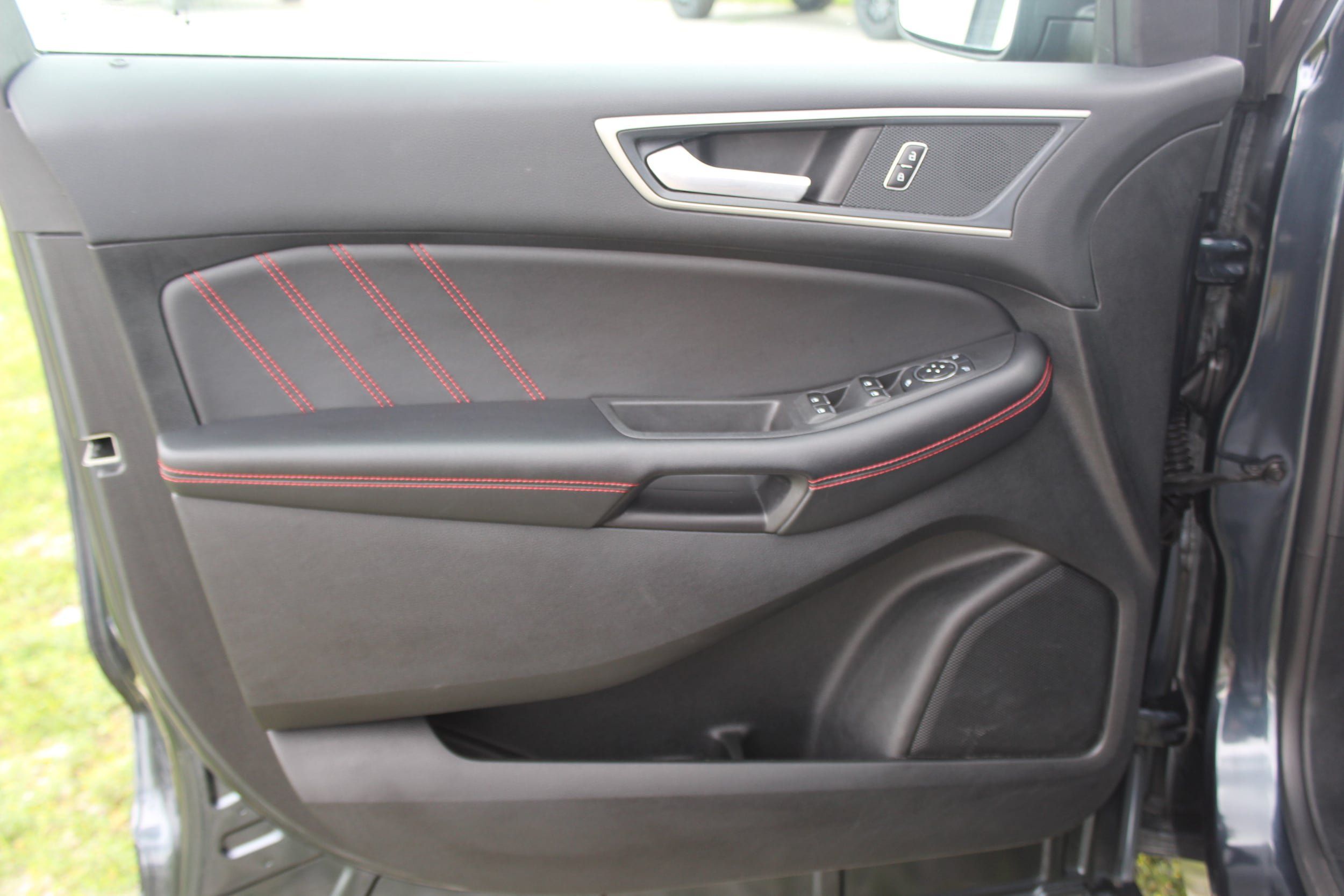 Used 2024 Ford Edge ST-Line AWD/4WD image 17