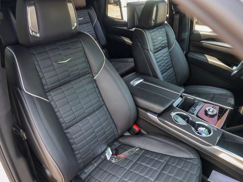 Used 2025 Cadillac Escalade V w/ LPO, ONYX Package AWD/4WD image 62