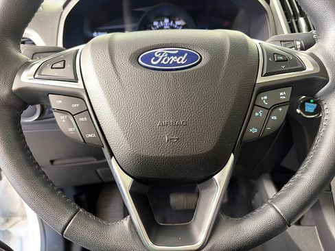 Used 2022 Ford Edge SEL w/ Convenience Package AWD/4WD image 16