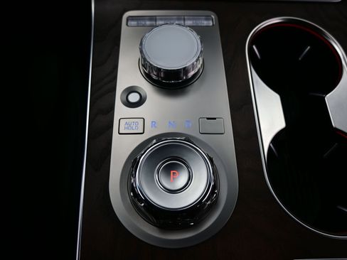 Certified 2025 Genesis GV80 2.5T Advanced image 24