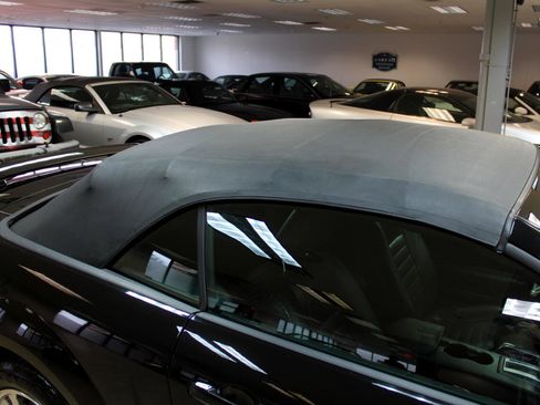 Used 2005 Ford Mustang GT image 12