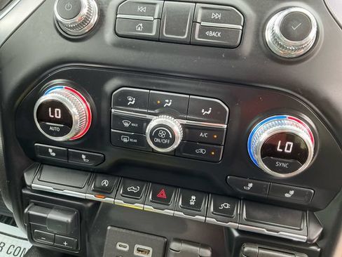 Used 2020 GMC Sierra 1500 Elevation w/ Elevation Value Package AWD/4WD image 32