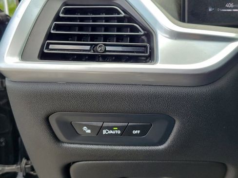 Used 2024 BMW X5 xDrive40i w/ Premium Package image 28