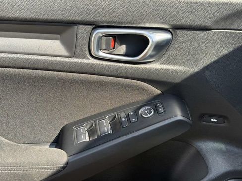 Used 2024 Honda Civic Sport image 25