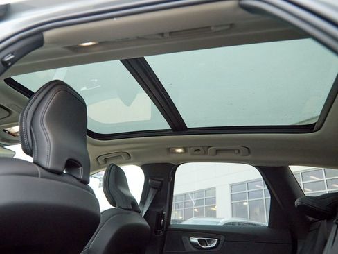 New 2026 Volvo XC60 B5 Ultra w/ Climate Package image 22