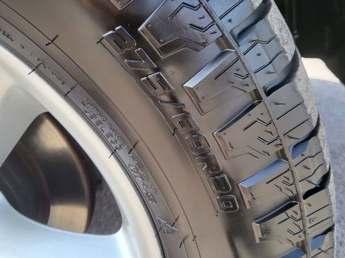 Used 2019 RAM 1500 Classic SLT w/ Luxury Group AWD/4WD image 15