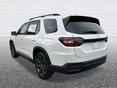 Used 2026 Honda Pilot Sport image 3