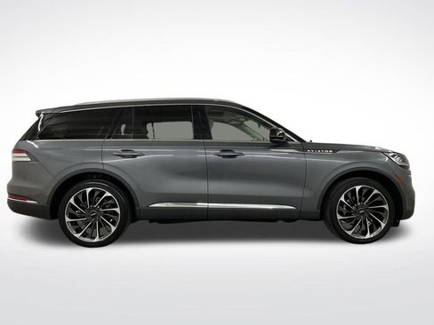Used 2022 Lincoln Aviator Reserve w/ Equipment Group 201A AWD/4WD image 29