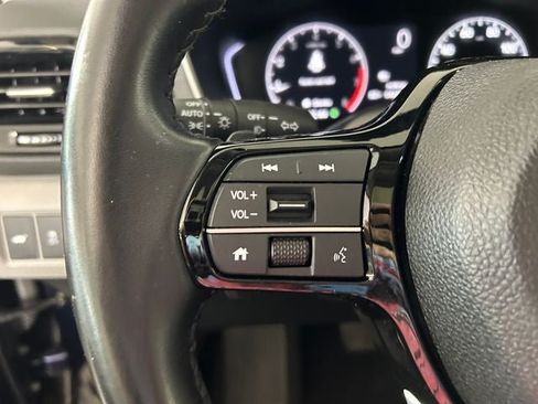Used 2023 Honda Pilot Touring image 16