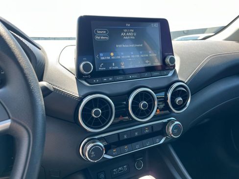 Used 2025 Nissan Sentra SV FWD image 20