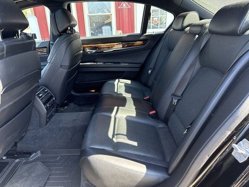 Used 2013 BMW 750Li xDrive AWD/4WD image 11