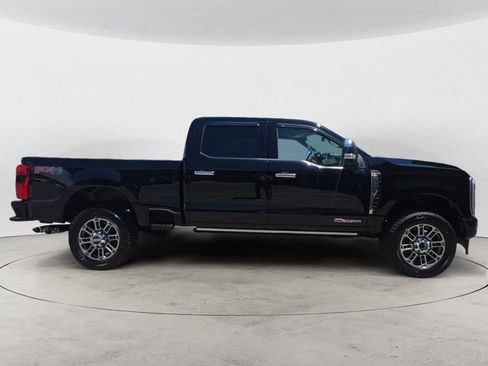 Certified 2025 Ford F350 Platinum w/ Platinum Plus Package AWD/4WD image 6