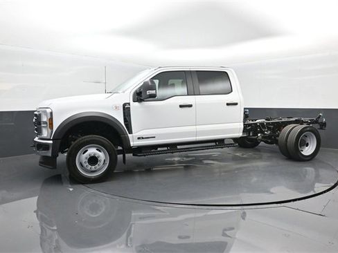 New 2026 Ford F450 XL w/ XL Chrome Package image 4