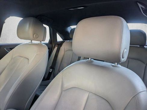 Used 2018 Audi A3 2.0T Premium image 5