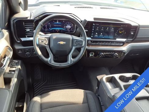 Used 2024 Chevrolet Silverado 1500 LT image 6
