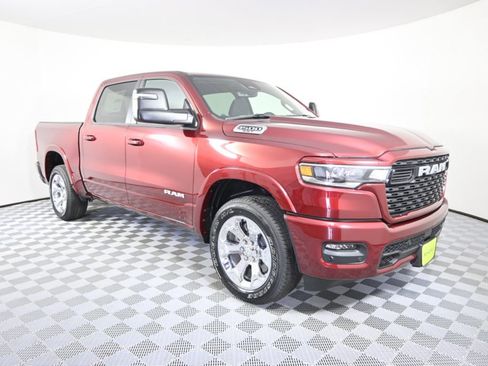 Used 2025 RAM 1500 Big Horn AWD/4WD image 10