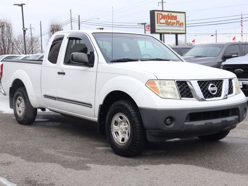 Used 2007 Nissan Frontier XE w/ Preferred Pkg image 5