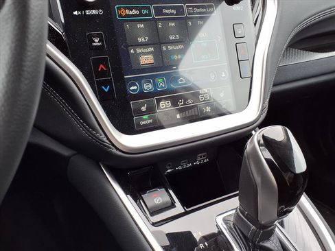 Certified 2025 Subaru Outback Premium image 8