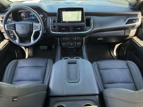 Used 2024 Chevrolet Tahoe Z71 w/ Luxury Package AWD/4WD image 11