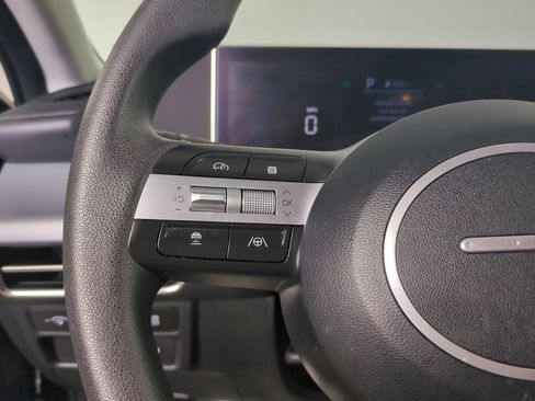 Used 2025 Hyundai Sonata SE FWD image 29