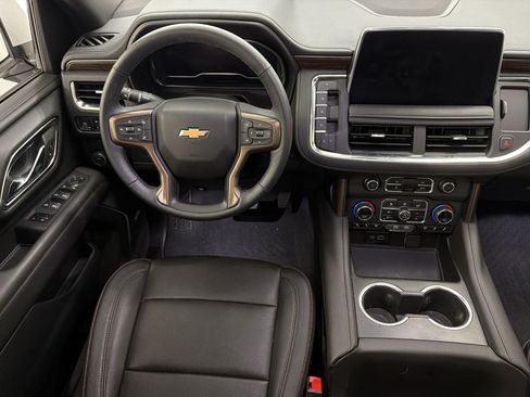 Used 2024 Chevrolet Tahoe High Country RWD image 27