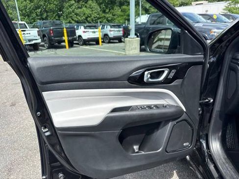 Used 2023 Jeep Compass Limited w/ Elite Group AWD/4WD image 32