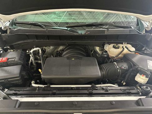 Used 2021 Chevrolet Silverado 1500 High Country w/ Technology Package AWD/4WD image 15