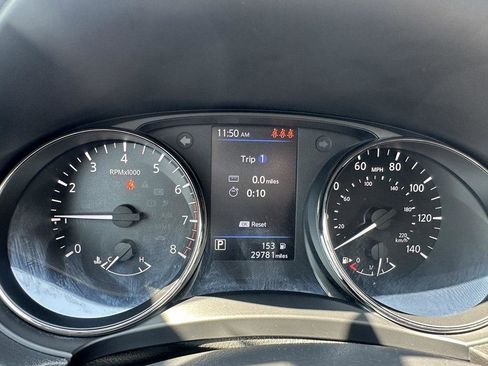 Used 2022 Nissan Rogue Sport S FWD image 11