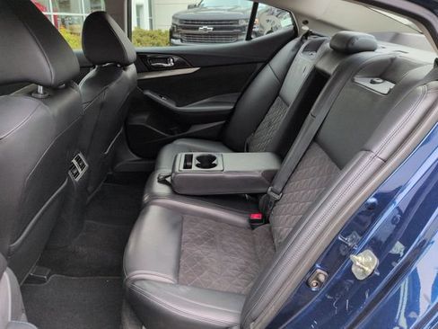 Used 2016 Nissan Maxima SR w/ Midnight Edition FWD image 27