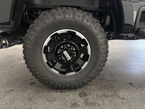 New 2026 Ford F350 Platinum w/ Tremor Off-Road Package AWD/4WD image 15