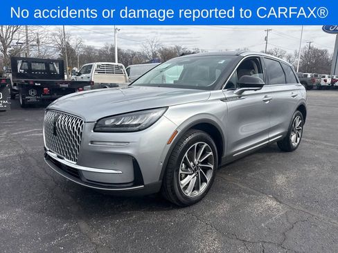 Used 2023 Lincoln Corsair FWD w/ Equipment Group 102A image 2