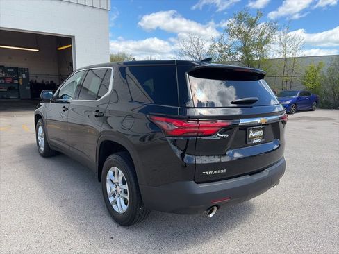 Used 2022 Chevrolet Traverse LS FWD image 3