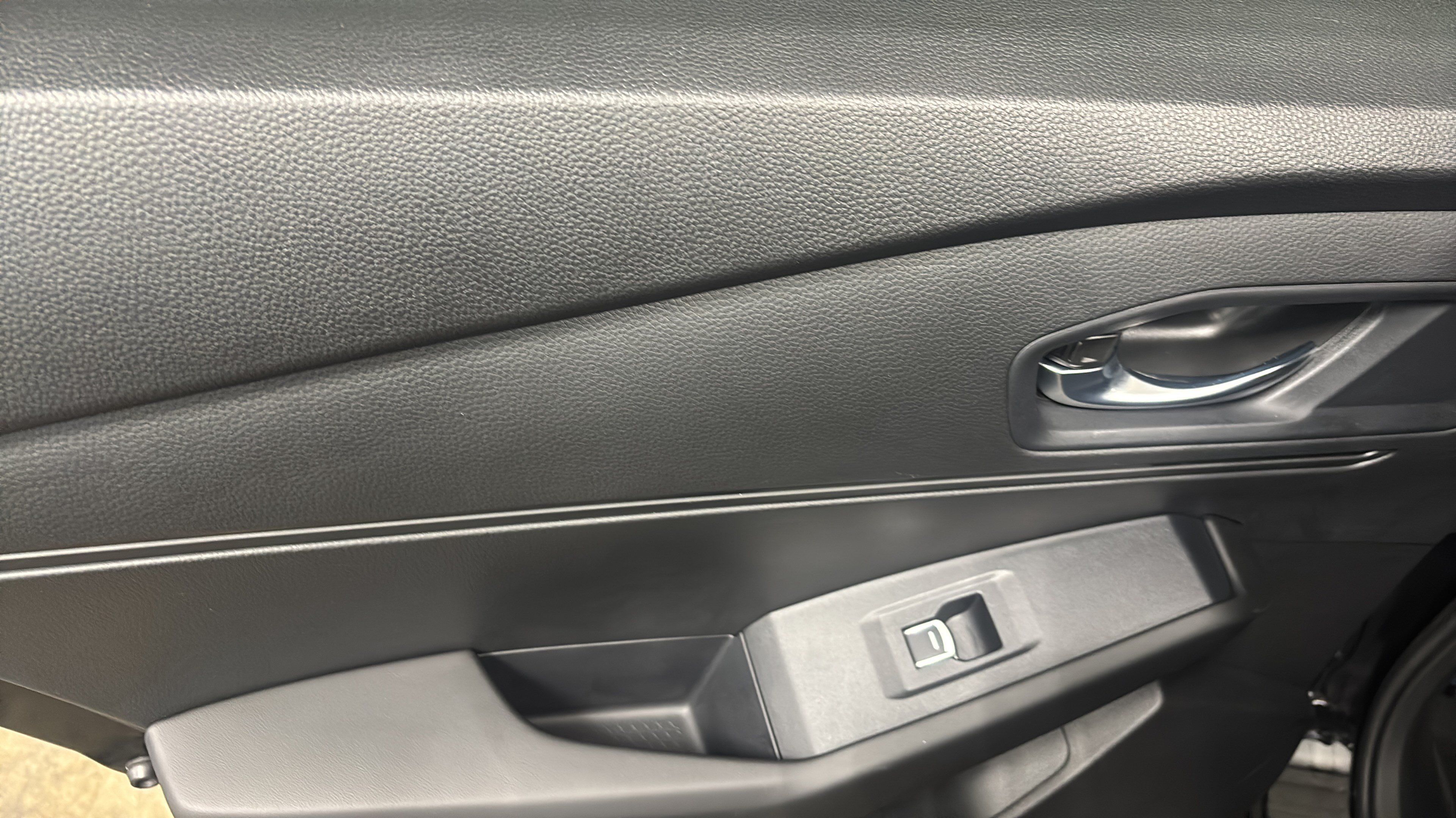 Used 2023 Honda Accord EX image 14