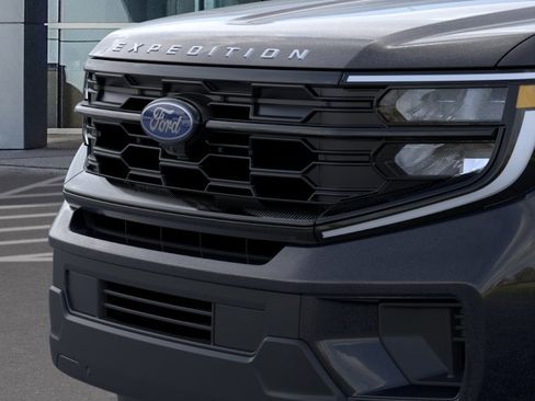 New 2026 Ford Expedition Active RWD image 17