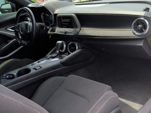 Used 2022 Chevrolet Camaro LT RWD image 16