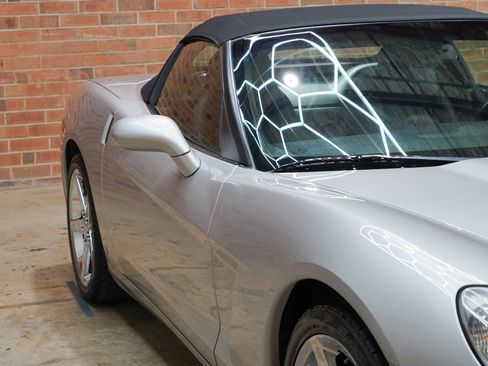 Used 2006 Chevrolet Corvette Coupe w/ Preferred Equipment Group RWD image 23