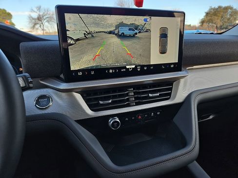 New 2026 Ford Explorer Active w/ Active Comfort Package image 24